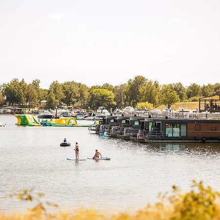 Vakantie & Resort Leukermeer Holiday park Well (Limburg)